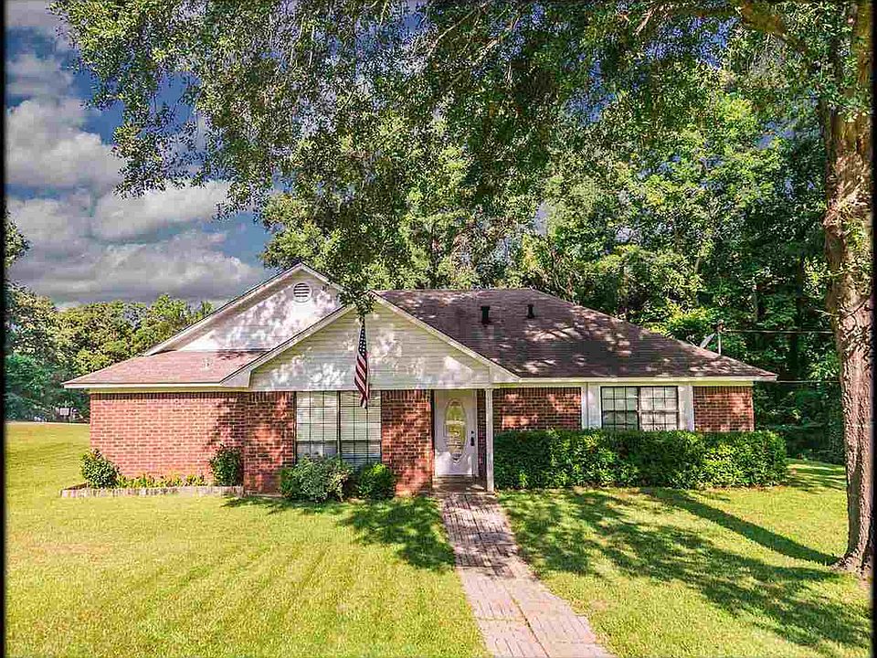 1st image of 16568 Echo Glen Dr