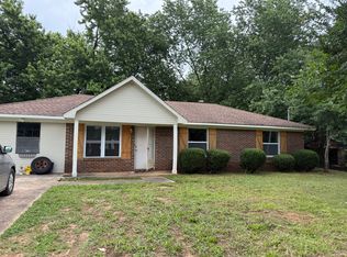 121 Woodlawn Dr, Madison, AL 35758