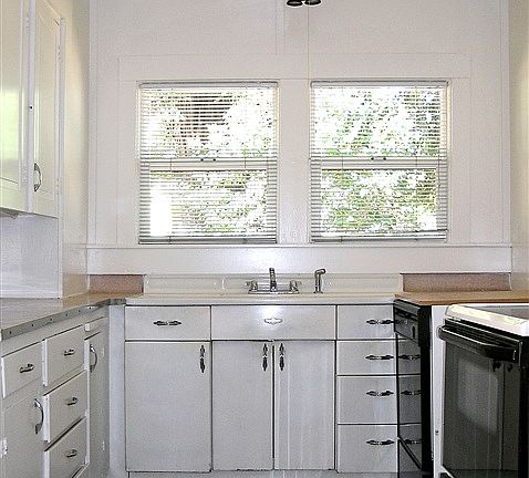 4th image of 155 E Gobbi St