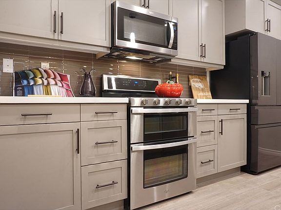 5th image of 11042 Excelsior Dr Unit B
