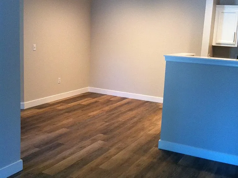 3x2 / 1240 sf - Dining room