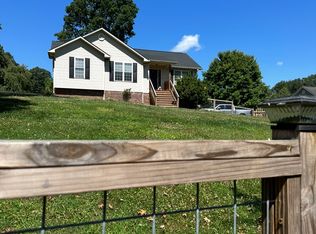 229 Morgan Rd, Candler, NC 28715