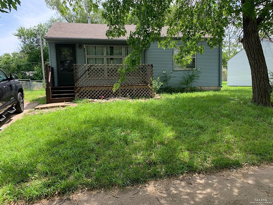 1st image of 857 Cherokee Dr