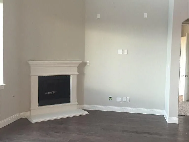 10548 Helen Dr — Photo 4
