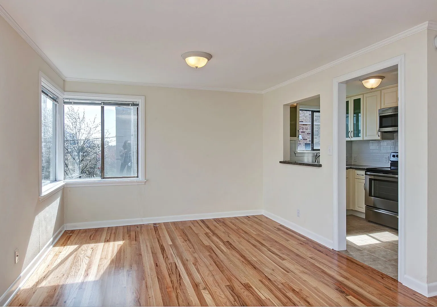 Kathwynn Apartments — Photo 3