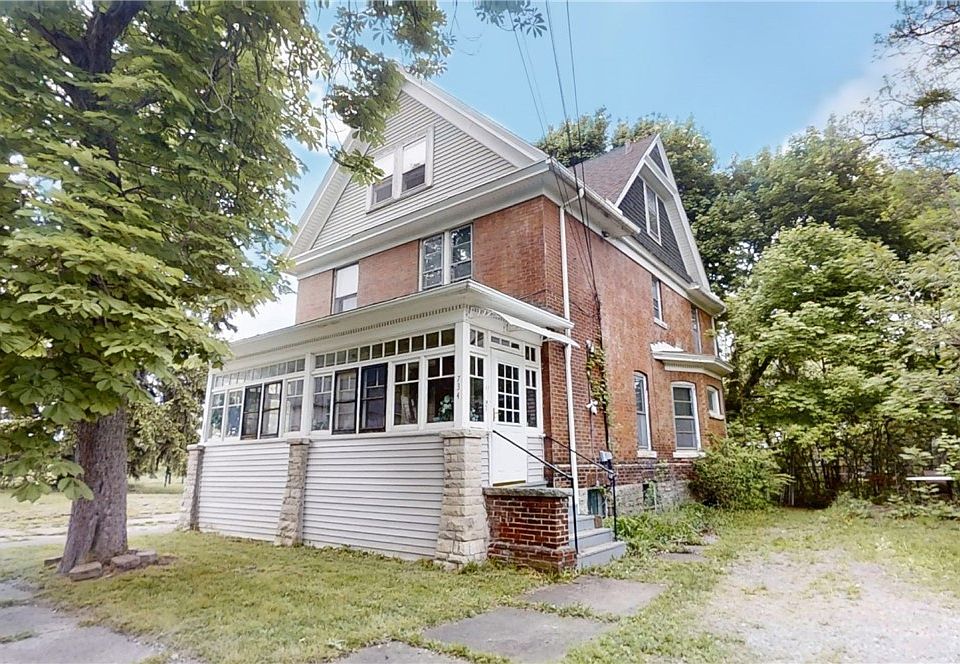 1st image of 734 Willow Ave