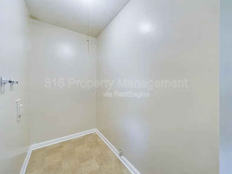 19032 E Swope Trl — Photo 11