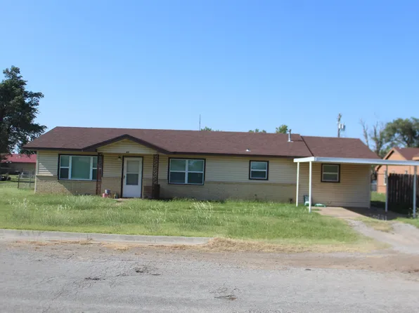 409 W 3rd St, Vici, OK 73859
