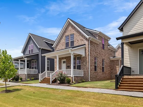 5392 Crescent St, Johnson, AR 72762