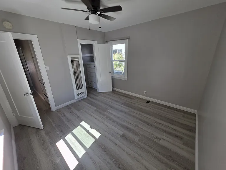 270 Newport Ave #B — Photo 16