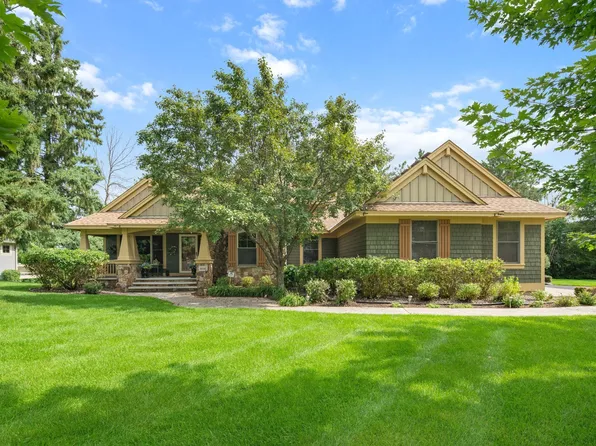 4646 Fable Hill Way N, Hugo, MN 55038