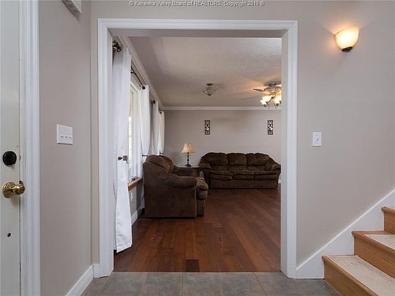 4th image of 1654 White Oak Dr