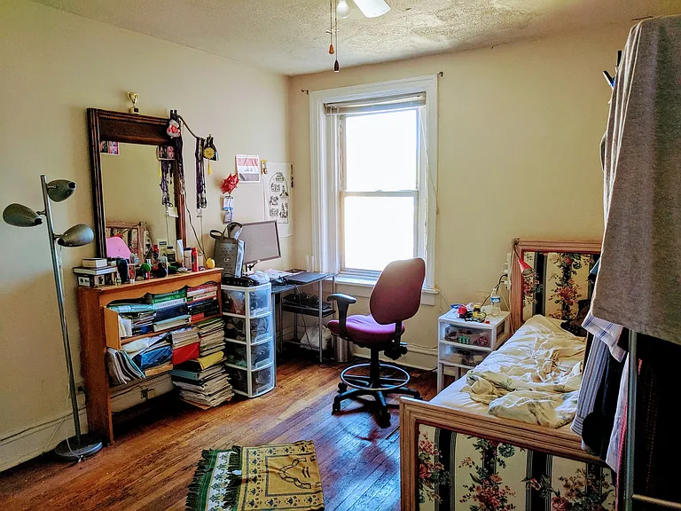 518 W. Grace St.* — Photo 8