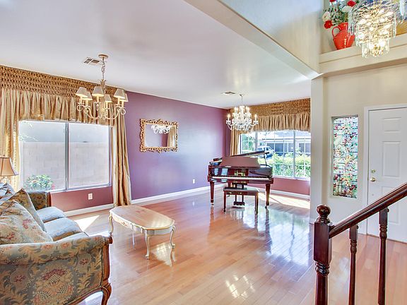 4th image of 844 E San Carlos Way