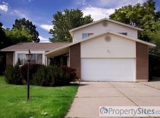 1059 E Oakridge Cir, Sandy, UT 84094