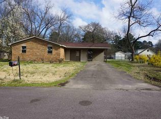 702 Ethel Dr, Searcy, AR 72143