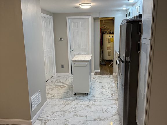 5th image of 4896 Race Rd