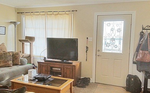 5th image of 10014 Merton Ave