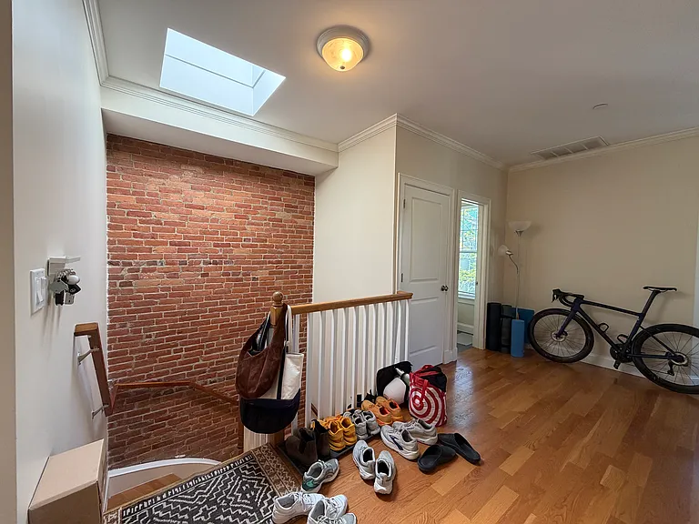 9 Marney St #3 — Photo 7