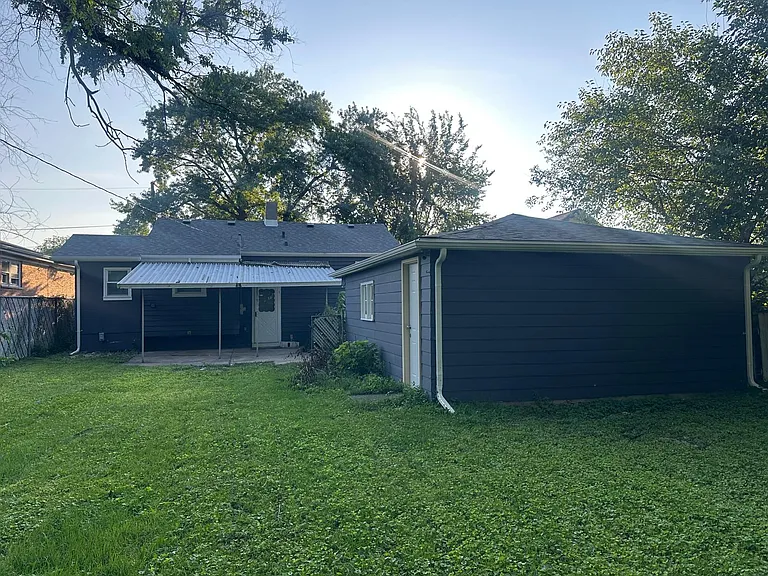 9005 S Central Ave — Photo 13