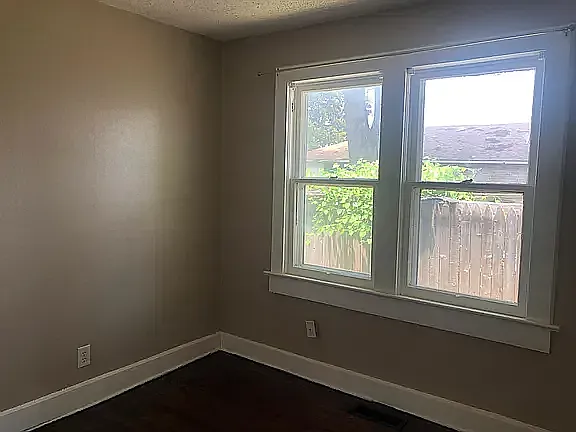 3739 S Tacoma Ave — Photo 13
