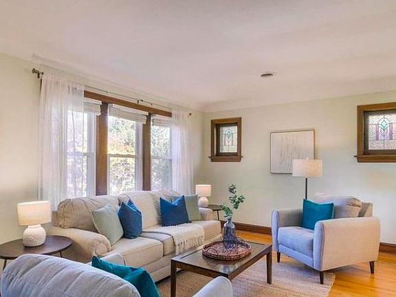 Living Room - Front Windows