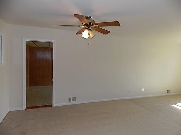 5th image of 2489 Hearthside Dr