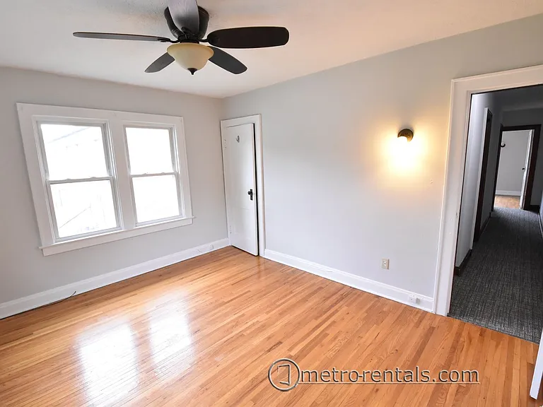 238-240 W Pacemont Rd — Photo 26