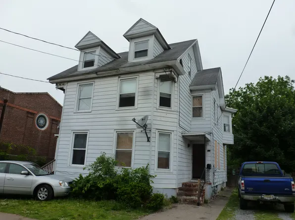 308 Oak St E, Millville, NJ 08332