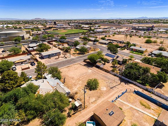 4th image of 44979 W Ed Green Lane #24