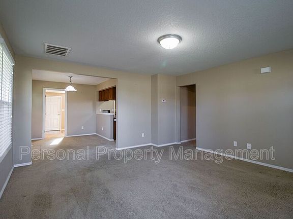 3rd image of 5105 NE 78th St
