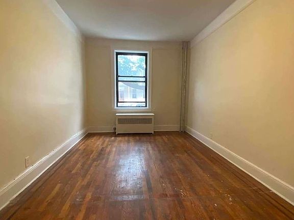 5th image of 25-32 35th St #2E