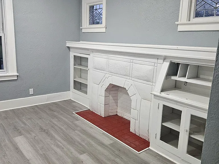 5211 Lakeview St — Photo 17
