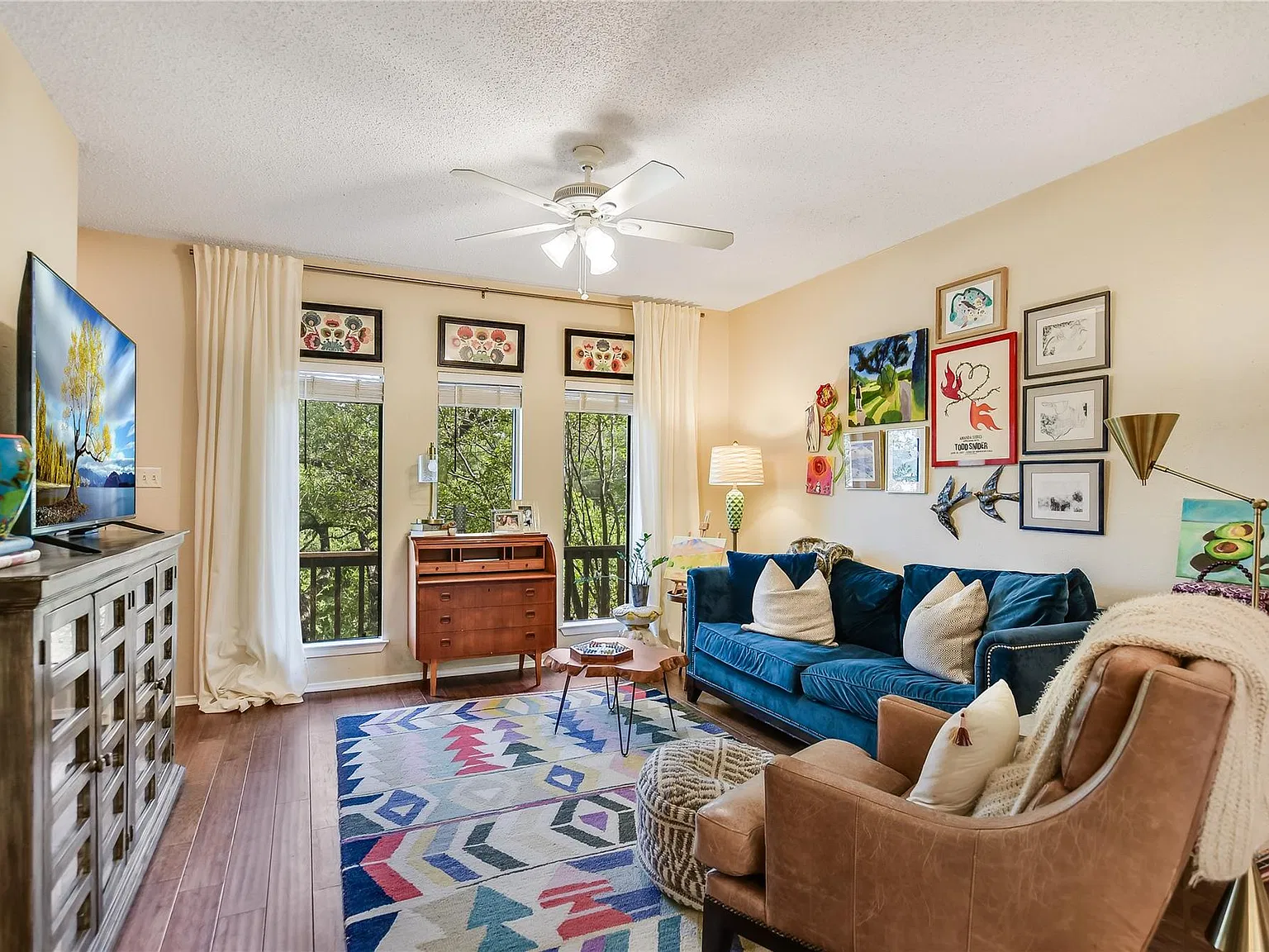 2 bed, 3.0 bath, 1171 sqft, $2,150 — Photo 2