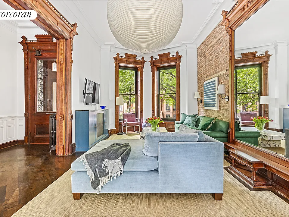 163 6th Ave #2