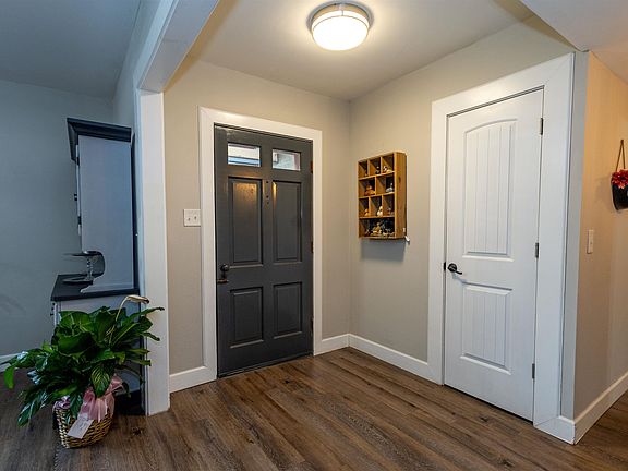 3rd image of 1265 Sandwood Ln