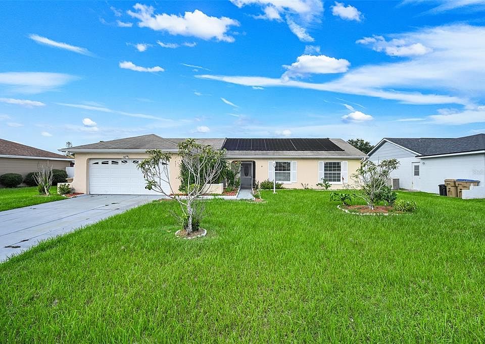 1st image of 461 BOXWOOD COURT