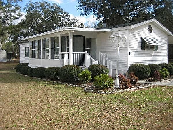 1st image of 111 SW Greenbrier Ct