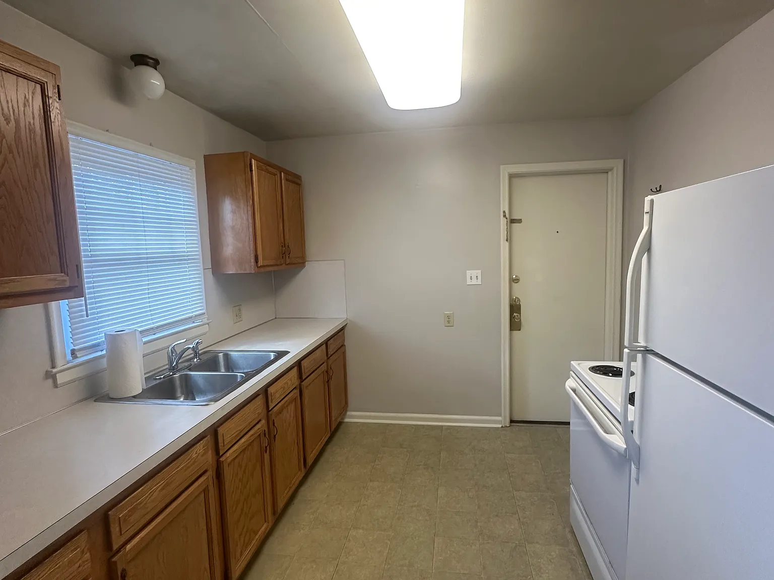2330 Berdan Ave — Photo 4