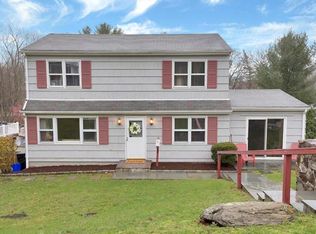 185 Sarles Ln, Pleasantville, NY 10570