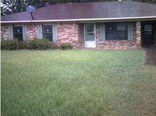 1587 Pat Luckett Rd, Carthage, MS 39051