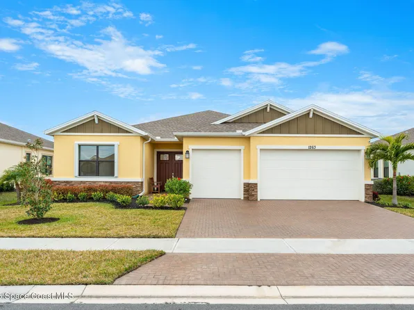 1263 Great Belt Cir, Melbourne, FL 32940