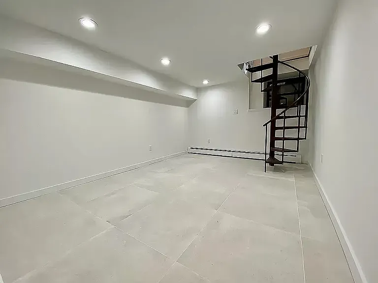 119 W 92nd St #1A — Photo 7