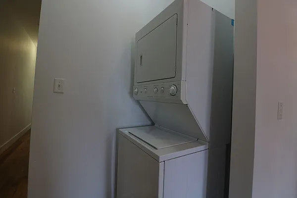 Rented by Compass | media 59