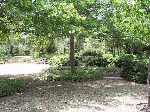 5th image of 5001 Dogwood St