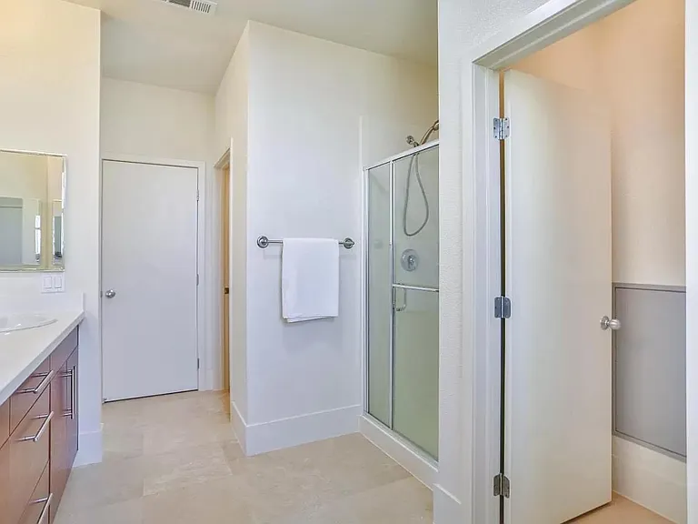 807 Altaire Walk — Photo 14