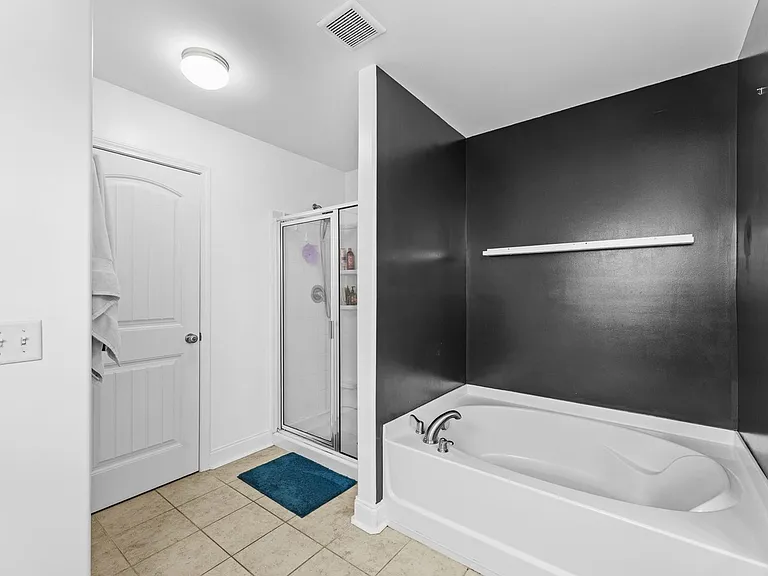 108 Saratoga Dr — Photo 15