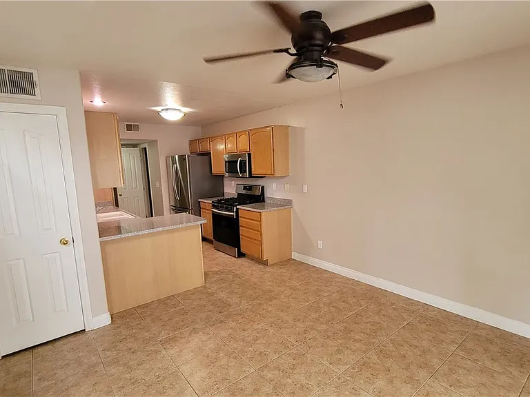 453 Temple Canyon Pl — Photo 8