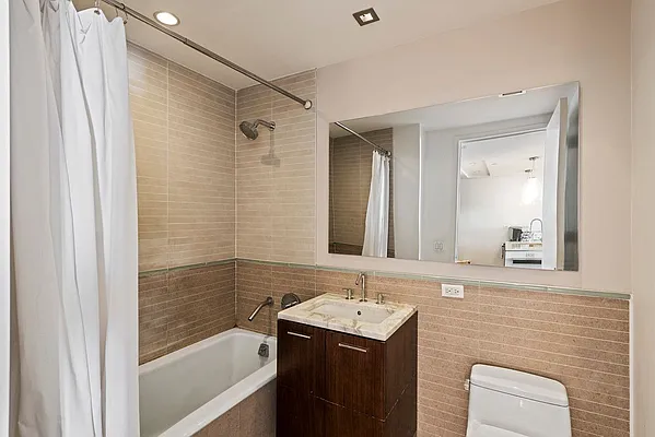 Sold by Nest Seekers International | media 9