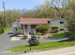 9020 Ortonville Rd, Clarkston, MI 48348
